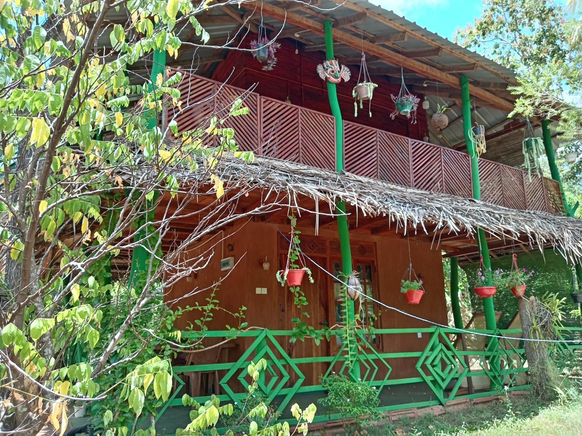 Sigiri Lion Eco Palace Sigiriya Exteriör bild